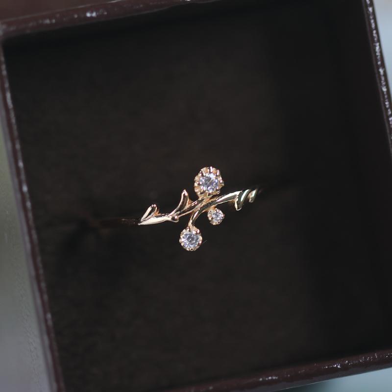 指輪 レディース 通勤 シンプル 花モチーフ ジルコニア 925シルバー 金メッキ 個性 ファッション