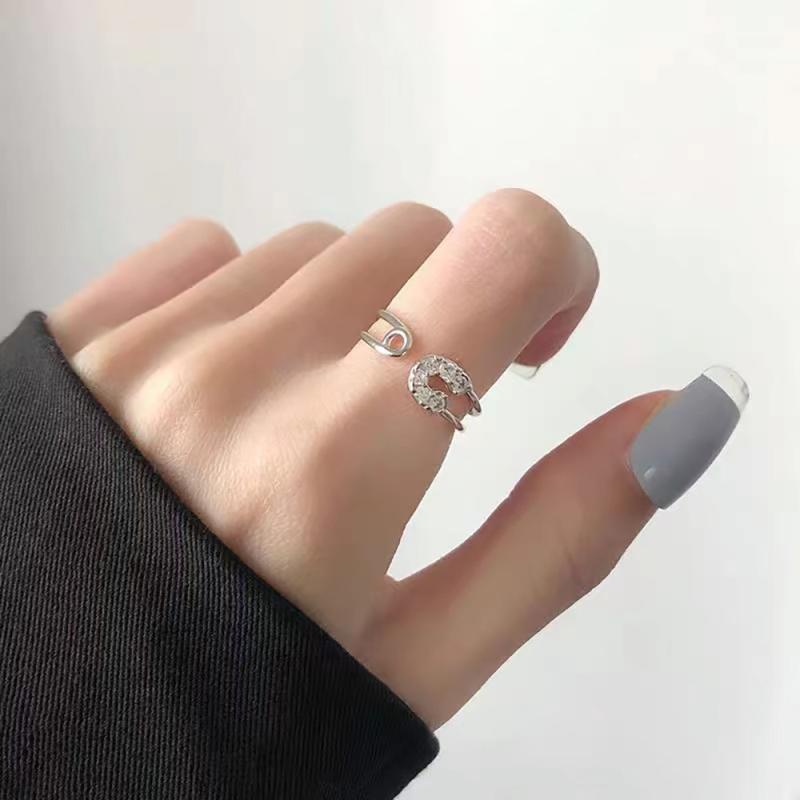 ブローチ 指輪 レディース 純銀 ジルコニア オープンリング 人差し指用 欧米風 スタイリッシュ デザイ..