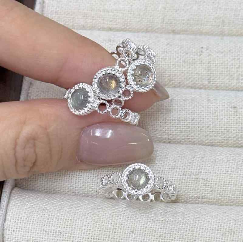 指輪 レディース 925シルバー 天然ムーンストーン レースビーズエッジ ベーシック 高級感 気質 アクセ..