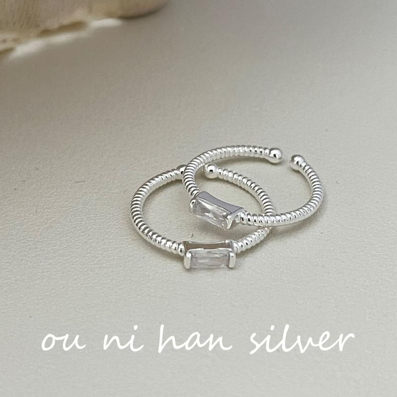 指輪 レディース 925シルバー ツイスト スクエアジルコニア 韓国風デザイン インスタ映え オープンリン..