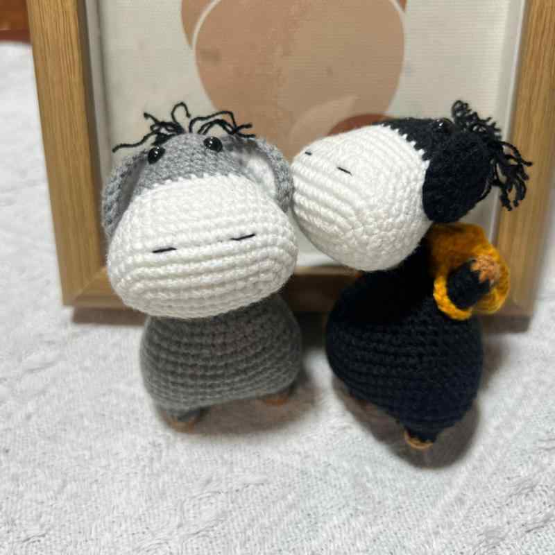 バッグ掛飾 手作り 毛糸 編み込み 小さなロバ 人形 クロシェ ハンドメイド バックパック アクセサリー 精美 クリエイティブ 重労働 ユニセックス 通年