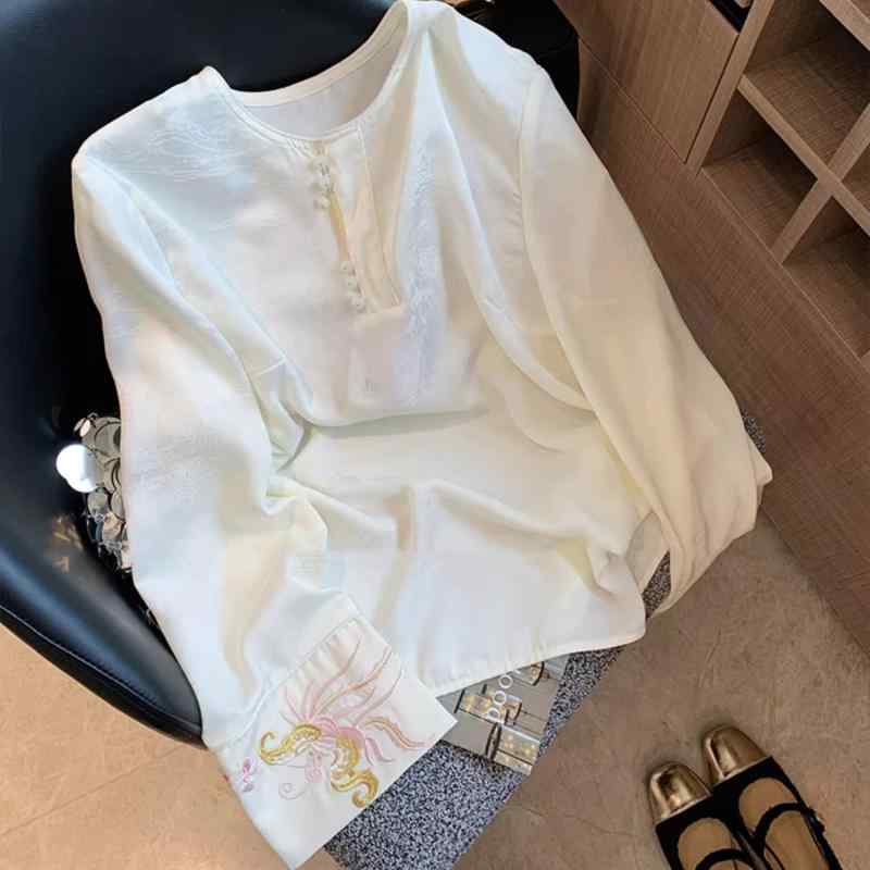 レディース 春夏 刺繍 シャツ 白 デザイン カジュアル シンプル 気質 ブラウス トップス 綿素材 軽量 ハイネック 袖丈長め フェミニン 日常使い コーディネート
