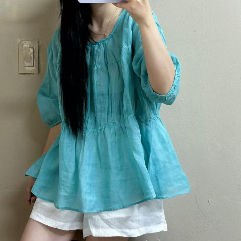・生地: ラミー・主素材: 麻95%以上・柄: 無地・タイプ: プルオーバー・袖丈: 七分袖・加工: 接ぎ・シルエット: ルーズ・着丈: 50-65cm・襟型: ラウンドネック・袖型: 灯籠袖・ディテール: 接ぎ,プリーツ・サイズ: フリーサイズ・スタイル: 文芸復古
