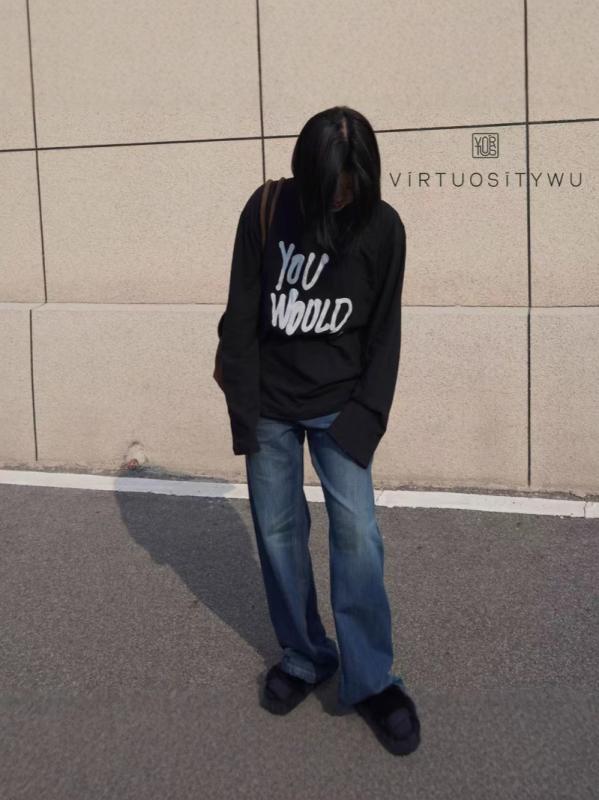 Rakuten - Tシャツ レディース 長袖 アルファベット柄 春夏 ゆったり ルーズフィット ファッション カジュアル ベーシック 日常使い スリム効果 トップス