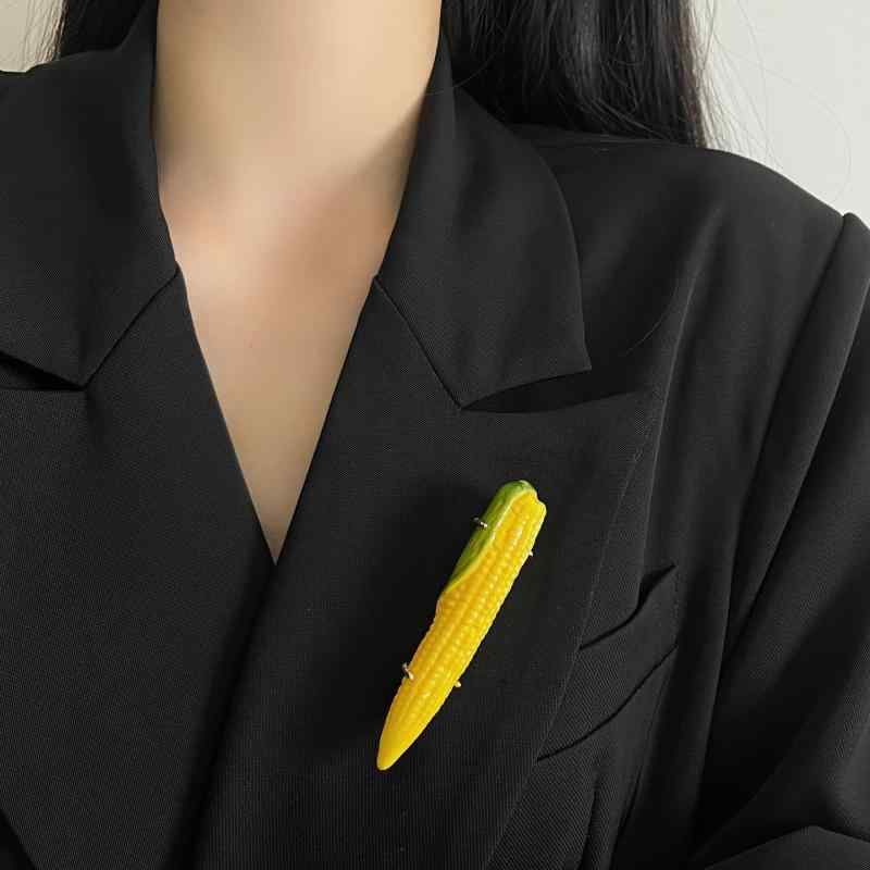 ブローチ レディース 野菜モチーフ トウモロコシ 唐辛子 ナス 金属 高級感 気質 西装 アクセサリー 配飾
