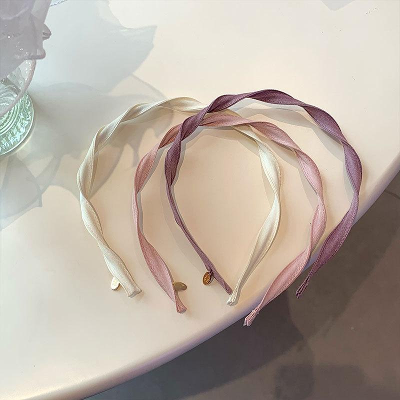 ・素材: 布地・加工: 手作業・カラー: オフホワイト,ライトピンク,ライトパープル・スタイル: シンプル・スタイル分類: ファッション通勤・対象: 女性・デザイン要素: 不規則・デザイン要素分類: 形状/パターン