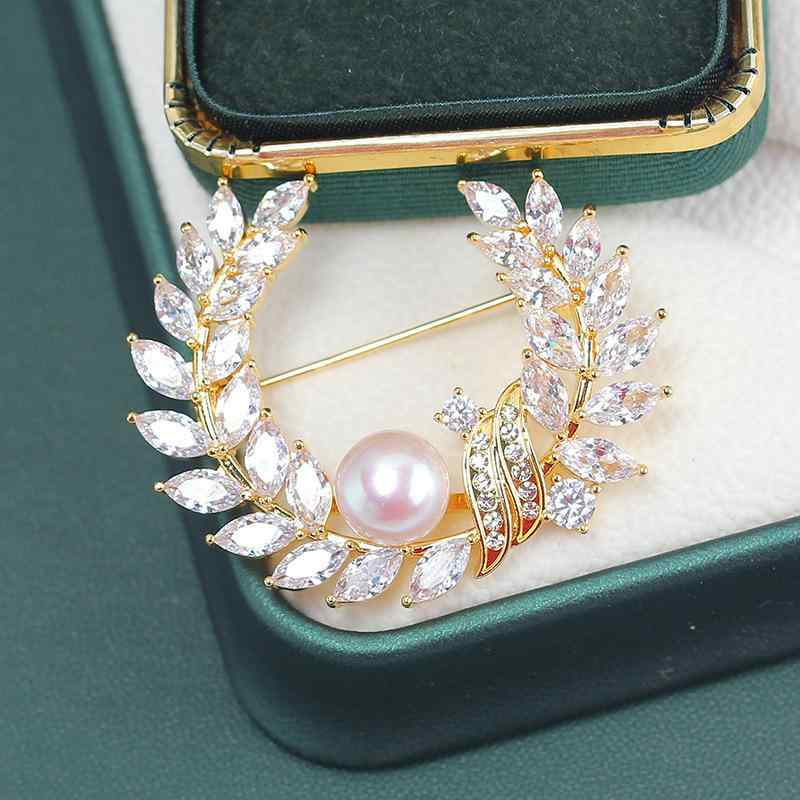 ブローチ レディース 真珠 銅メッキ金 微細 輝く 月亮 ジルコニア 精巧 ファッション エレガント ピン アクセサリー
