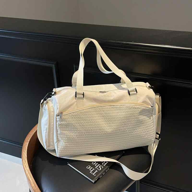 フィットネスバッグ 男女兼用 防水 スポーツ ヨガ ジム 旅行 出張 収納 シンプル 軽量 多機能 日常使い