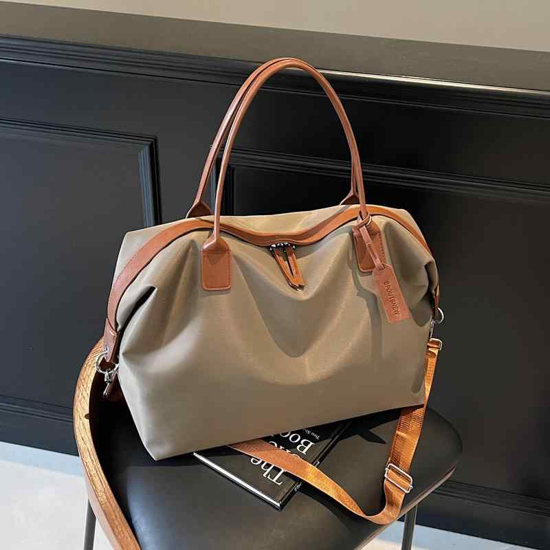 ・容量: 20-35L・素材: オックスフォード布・機能: 防水、耐摩耗、軽量・性別: ユニセックス・裏地素材: ポリエステル・柄: 無地・スタイル: カジュアル・流行要素: プリーツ・色: 黒、カーキ、緑