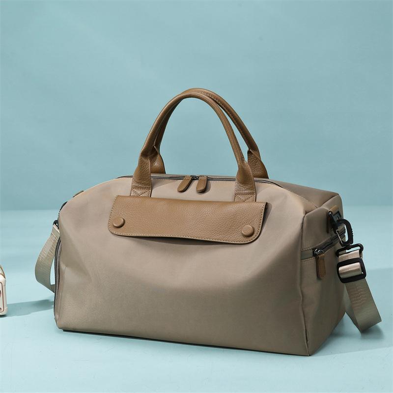 ・容量: 20-35L・素材: オックスフォード布・機能: 乾湿分離・裏地: ポリエステル・柄: 無地・スタイル: 都市シンプル・デザイン要素: ステッチ・色: カーキ,ブラック,グレー・対象: ユニセックス・用途: 休闲旅行