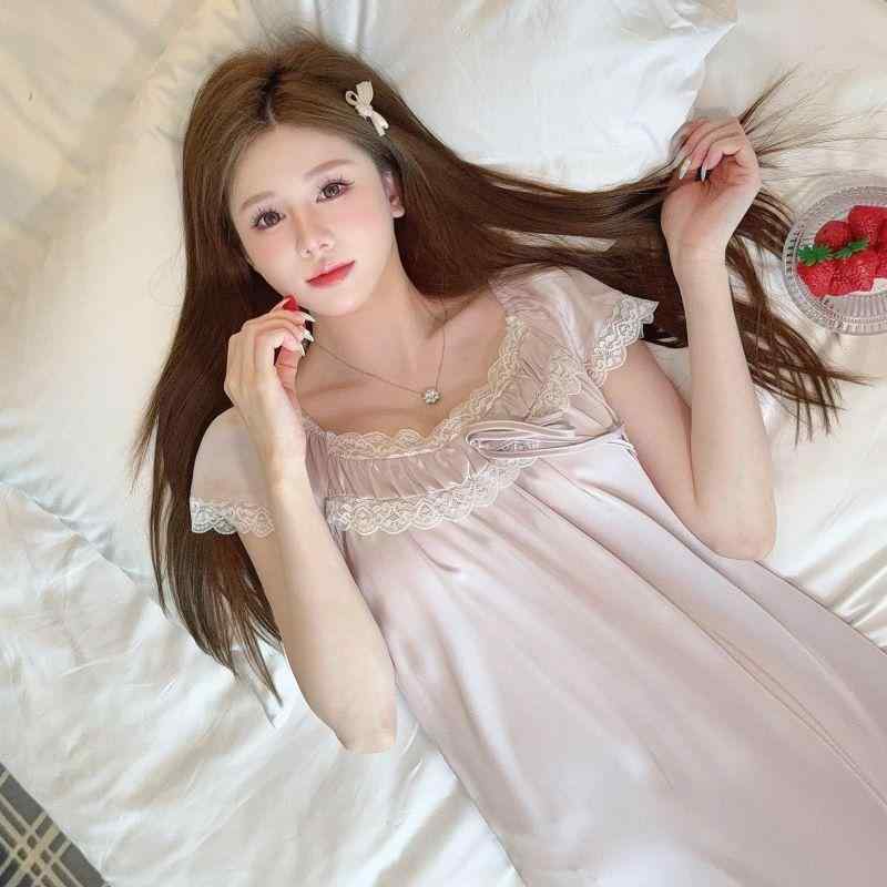 ・生地: アイスシルク・スタイル: プルオーバー・主素材: ポリエステル・生地厚さ: 中厚(181-200g/m²)・襟型: ラウンドネック・袖丈: 3/4袖・機能: カジュアル,通気性,スリープ,ホーム,快適,外出可・用途: アウトドア,インホーム・カラー: ピンク,パープル・丈: ミドル・素材含有率: 95%-100%・全体スタイル: 純欲風