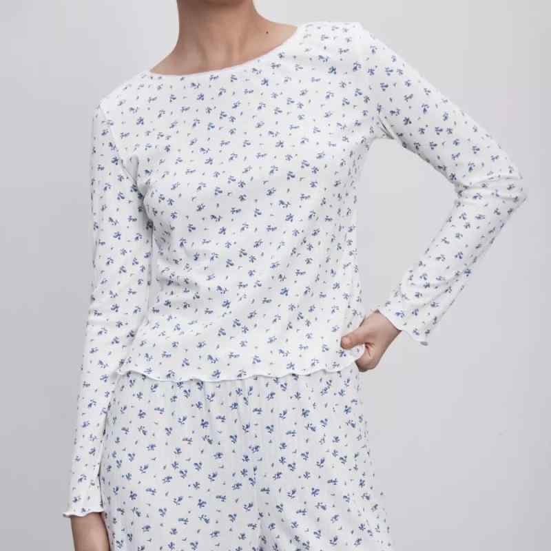 ・生地: ビスコース・スタイル: セットアップ・主生地成分: ビスコース・厚さ: 中厚・生地重量: 201-250g/平方メートル・襟型: 丸首・袖丈: 長袖・パンツ丈: ロングパンツ・機能: カジュアル、通気性、睡眠用、ホームウェア、保暖、涼感、快適、アウトドア対応・色: 白地ブルー小花柄,純白,白地小花柄・サイズ: S,M,L,XL・主生地成分含有率: 30%以下・フレンチスタイル: フレンチ