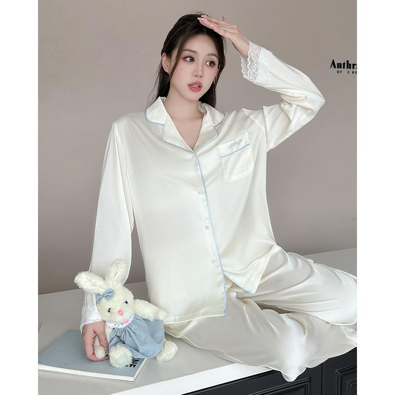 ・素材: アイスシルク・スタイル: 開襟・メイン生地: ポリエステル・厚み: 薄手・生地重量: 101-120g/m²・襟型: ラペル・袖丈: 長袖・パンツ丈: ロングパンツ・機能: カジュアル,スリープ,ホームウェア,快適,外出可・色: パープル,ホワイト・サイズ: M,L,XL・対象: 青年女性・使用シーン: 屋外,家庭,ホテル,結婚式・生地含有率: 95%以上