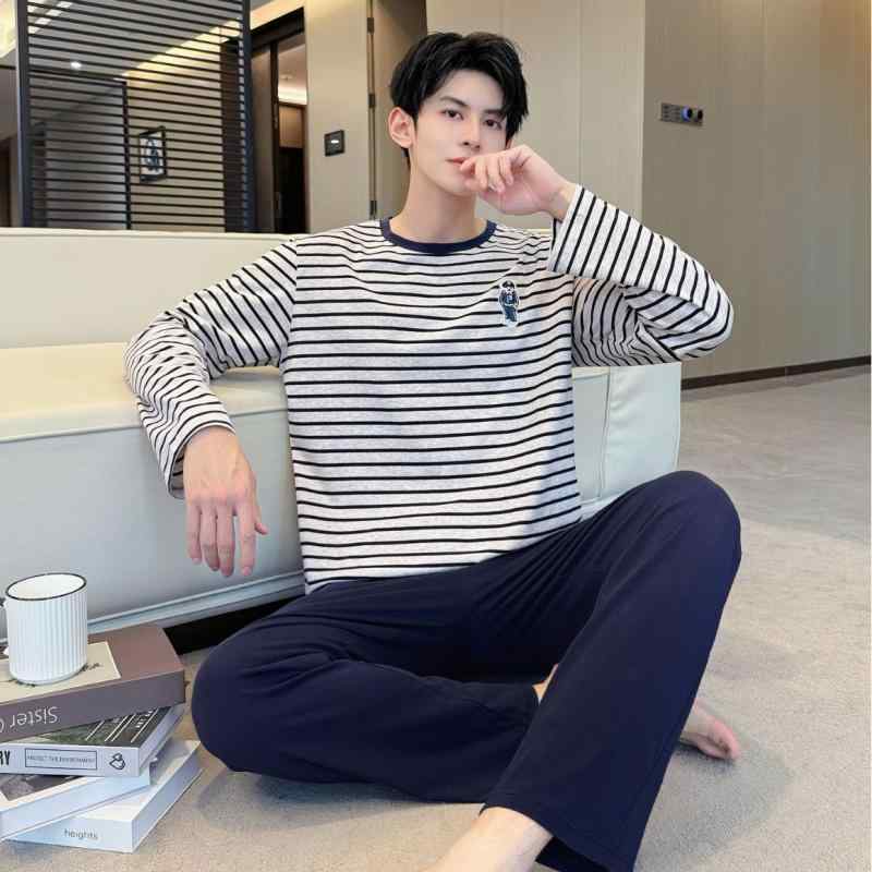 ・素材: コットン・主素材含有率: 90-95%・厚さ: 中厚・生地重量: 141-160g/平方メートル・襟型: ラウンドネック・機能: カジュアル、通気性、スリープ、在宅、快適、外出可能・適合季節: 春夏秋・対象: 青年男性・適用シーン: 屋外、在宅・カラー: ライトグレー(短袖),ブラック(短袖),ライトグレー(長袖),ブラック(長袖)・サイズ: L,XL,XXL,XXXL・スタイル: シンプルカジュアル・款式: プルオーバー