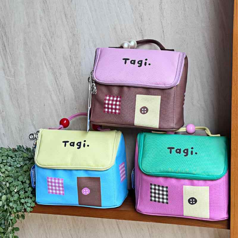 メイクポーチ レディース 防水 レザー 大容量 収納 洗顔 手提 ポータブル 化粧バッグ 旅行用