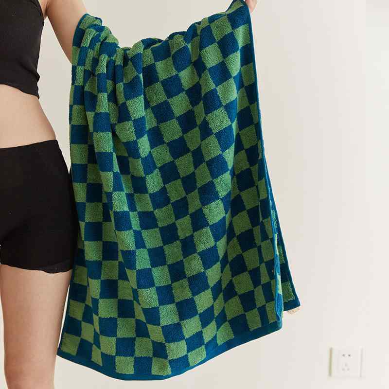 ・素材: 綿100%・生地: 32番手・加工: 包み縁・重量: 200g以上・カラー: ブルー,イエロー,パープル・サイズ: 35×75cm