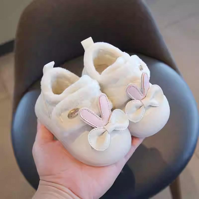 ベビーシューズ 女の子 プリンセス 歩き始め 秋冬 ソフトソール かわいい カードゥーン 綿素材 乳幼児 ..