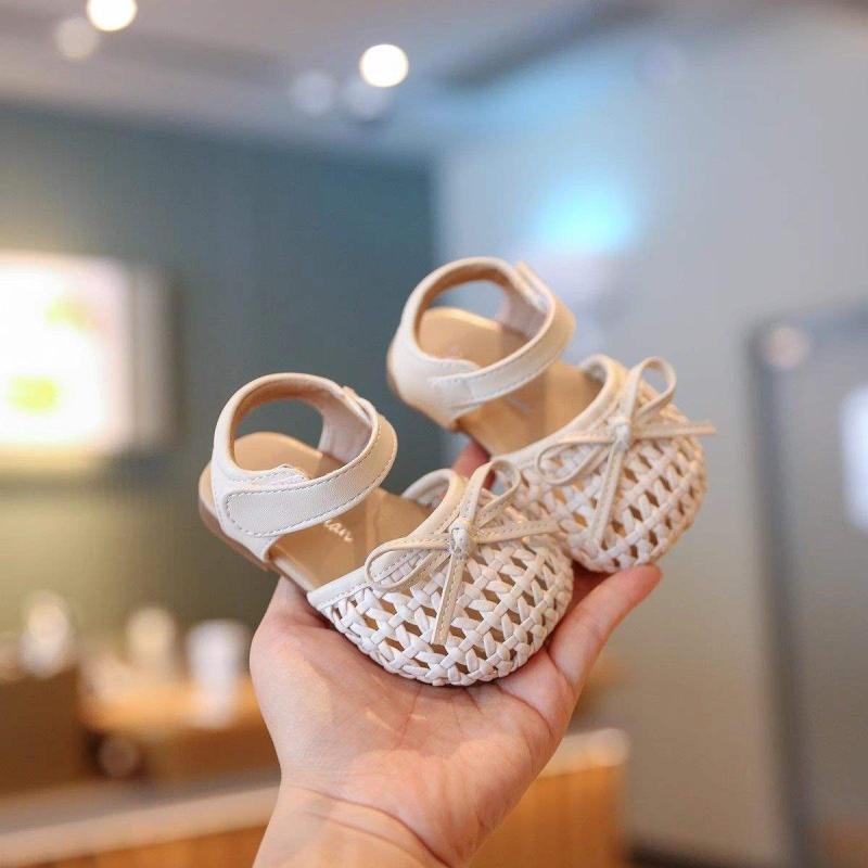 サンダル 女児 幼児 春夏 ベビー 1-3歳 学歩靴 防滑 滑り止め ソフトソール プリンセス シューズ 女の..
