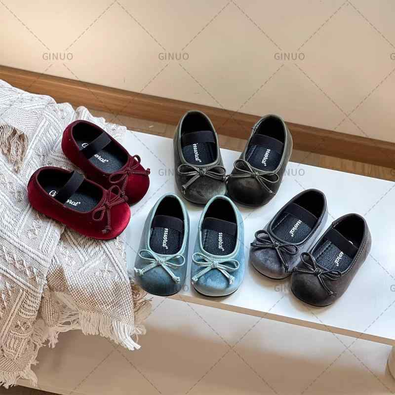 ベビーシューズ 女児 春秋 軟底 柔らかい 学歩靴 韓国風 プリンセス おしゃれ かわいい 1歳用 革靴 歩..