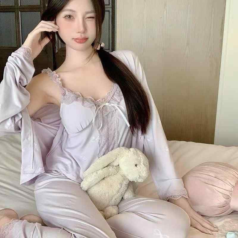 ・生地: モダール・スタイル: セット・主素材: ポリエステル・厚さ: 薄手・生地重量: 141-160g/平方メートル・襟: Vネック・袖丈: 長袖・パンツ丈: ロング・機能: カジュアル、通気性、ホームウェア、クーリング、快適、外出可・対象: 青年女性・適用シーン: アウトドア、ホーム、ホテル、ウェディング・カラー: パープル、ベージュ・サイズ: M、L、XL・素材含有率: 95%-100%・全体スタイル: スイート可愛い