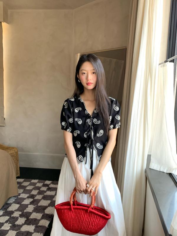 �֥饦�� ��ǥ����� ����� ��ȥ� V�ͥå� ɳ�դ� �ɽ� ���� �ղ� �ڤ䤫 �ǥ����� ������ �ȥåץ� ����� �ܥإߥ��� �������� �����˥å� ��ʪ ��...