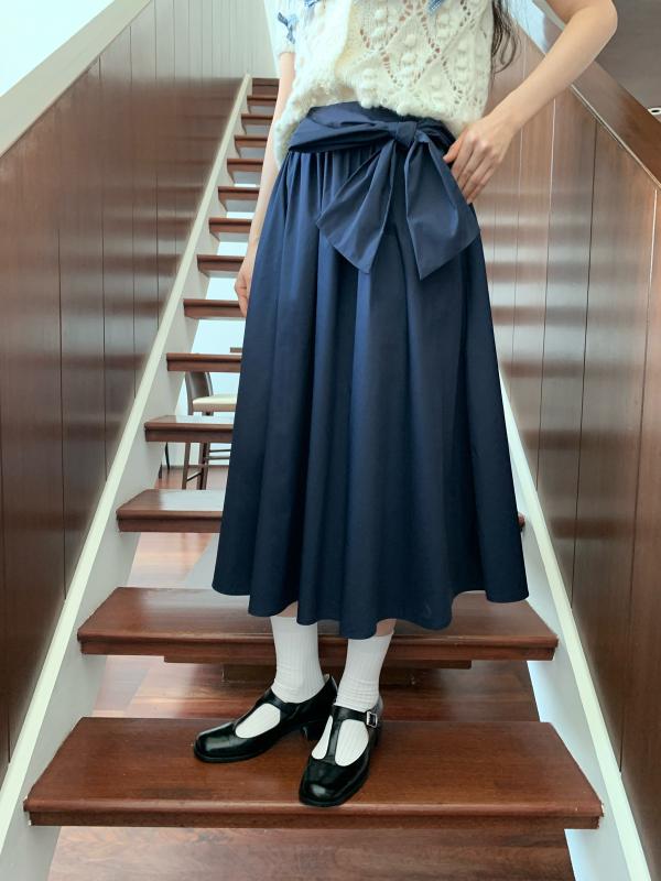 スカート レディース 春夏 フレンチ 優しい 蝶結び フレア Aライン 半身スカート 女性向け フェミニン ロマンティック 膝丈 軽やか スタイリッシュ 通勤 通学 デート デイリー 綿混 ソフト素材 ブラック ピンク系