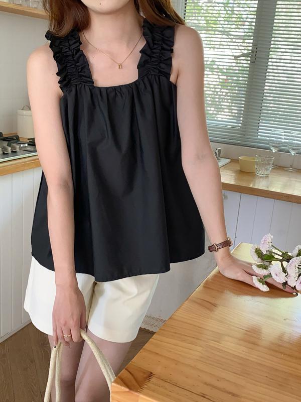 レディース キャミソール フレンチスタイル スクエアネック ワイドストラップ 立体ラッフルプリーツ ソフトなデザイン 優しい着心地 軽量素材 日常使い インナーウェア トップス 夏向け 涼しい 吸湿速乾 再生繊維 かわいい 女性向け ファッション