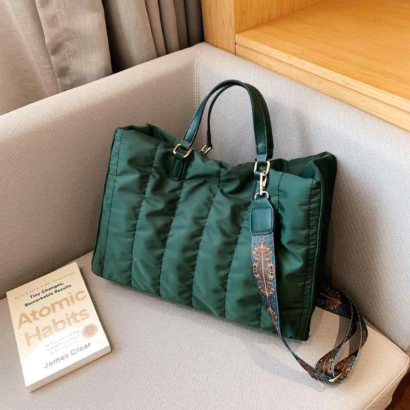 レディース トートバッグ 大容量 通勤 肩掛け 手提げ ハンドバッグ ビジネス オフィス 通学 万能 高見え きれいめ シンプル おしゃれ 秋冬