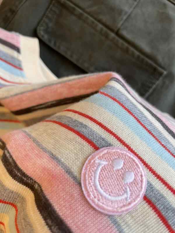 レディース Tシャツ 半袖 クルーネック 刺繍 細ボーダー 配色 コットン 若見え 大人可愛い カジュアル トレンド デイリー おしゃれ 柔らかい 着心地 普段使い 夏服 トップス