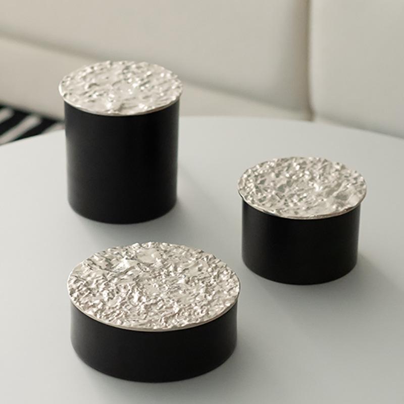 レディース ジュエリーボックス アクセサリーケース 金属製 プリーツデザイン 小物入れ 収納ボックス モダン シンプル 高見え 上品 インテリア雑貨 ドレッサー モデルルーム風 装飾品 celone-10236633 くらしのセロネ パッケージ画像