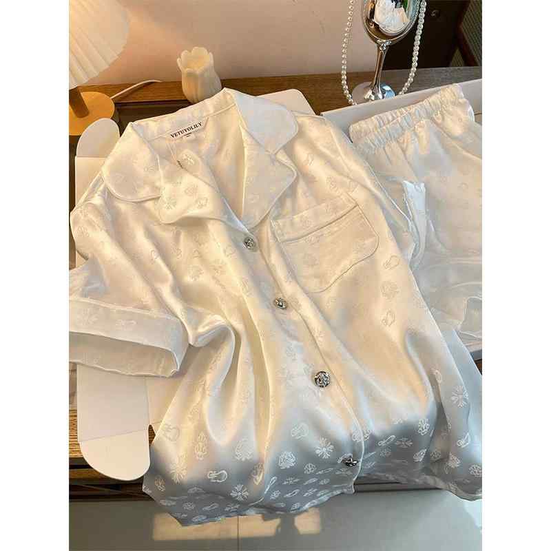 レディース パジャマ ルームウェア 上下セット 接触冷感 半袖 ショートパンツ サテン 総柄 プリント フレンチスタイル 高見え 上品 涼しい 楽ちん ワンマイルウェア 夏