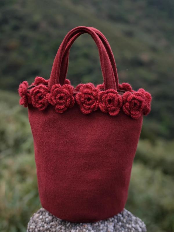 Rakuten - レディース ハンドバッグ バッグ ウール クロシェ編み 花モチーフ 花柄 ダークレッド ボルドー 大容量 レトロ チャイナ風 モダン アンティーク調 結婚式 披露宴 パーティー お呼ばれ 上品 華やか 高見え 秋 冬