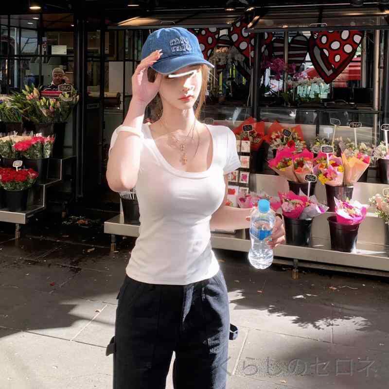 Tシャツ レディース 短袖 無地 Uネック ホワイト 春夏 スリムフィット クラシック 純欲スタイル 大きめ襟口 低めネックライン トップス
