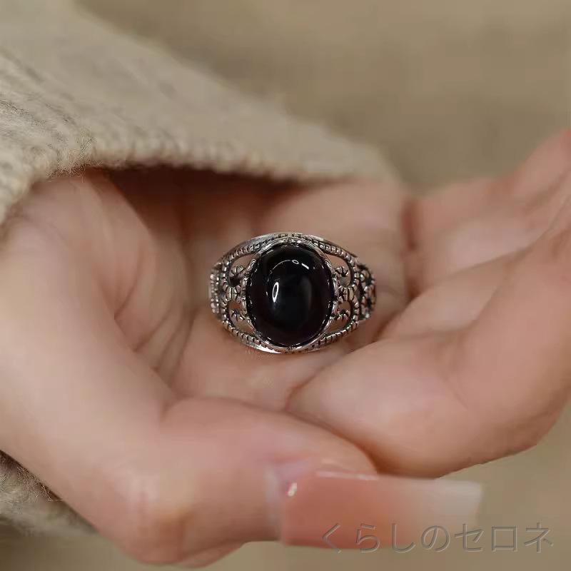 ・素材: シルバー・形状: ジオメトリック・加工: イネーシング・スタイル: 男女共通・インセット素材: ピュアシルバー 宝石・色: ブラックオニキス・サイズ: 調整可能・ポップエレメント: 円形・スタイル: ライトラグジュアリー・素材純度: 925シルバー・スタイル分類: ファッション通勤・製品カテゴリ: 手飾り・適用: 男女共通・ポップエレメント分類: ジオメトリック