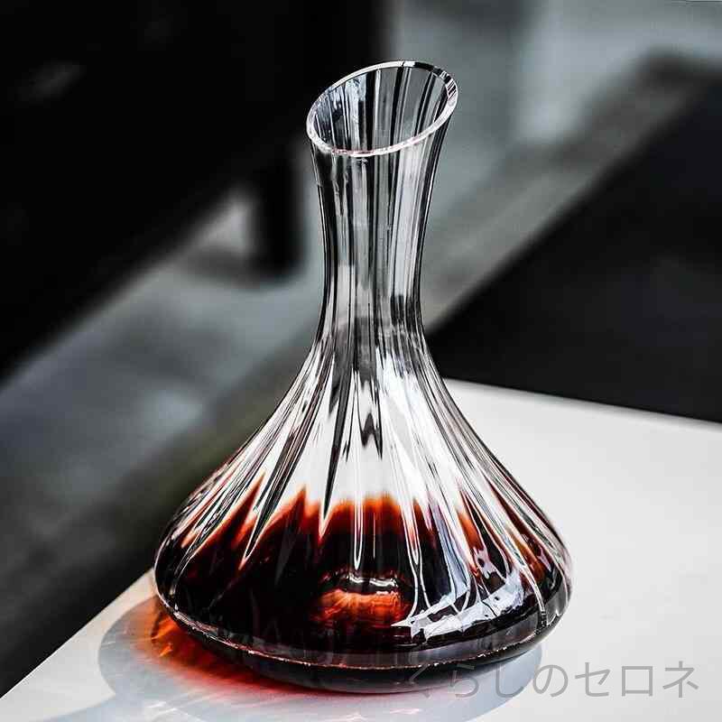 ・素材: ガラス・容量: 1000ml以上・仕様: 条紋斜口・スタイル: 軽奢レトロ・種類: 醒酒器