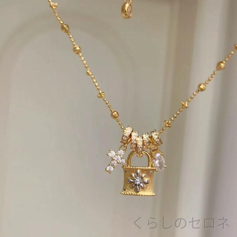レディース ネックレス 鎖骨チェーン 十字架モチーフ 高級感 引き絞り加工 スライドリング アクセサリー シンプルデ…