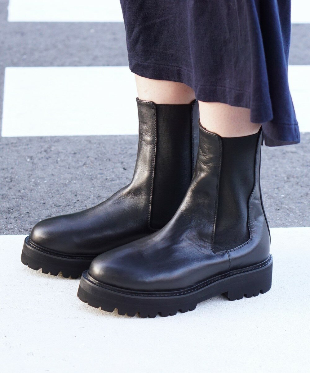 カミナンドサイドゴアブーツ美品2022 ベイクルーズ定価30800円