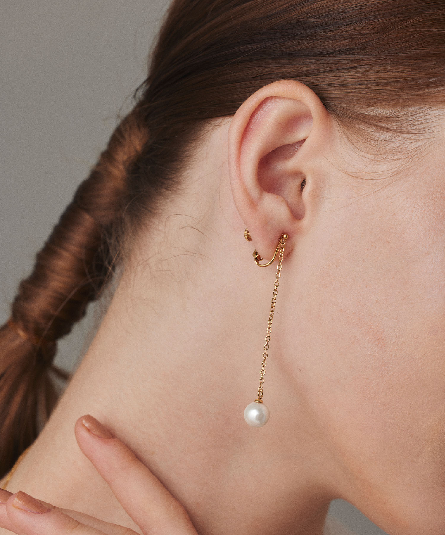 【ゴールド】スイングパールイヤリング | CENE セネ せね 金属アレルギー アレルギー対応 つけっぱなし サージカルステンレス シンプル ゴールド レディース イヤリング プレゼント 送料無料のサムネイル