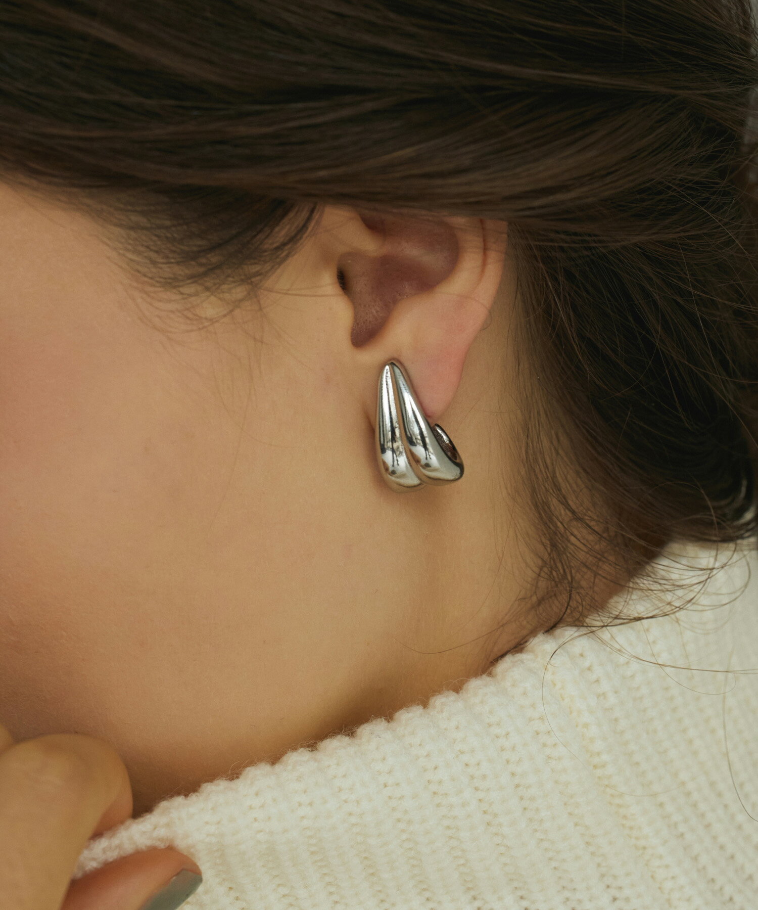 【シルバー】ダブルラインドロップイヤリング | CENE セネ せね 金属アレルギー アレルギー対応 つけっぱなし サージカルステンレス シンプル シルバー レディース イヤリング プレゼント 送料無料のサムネイル