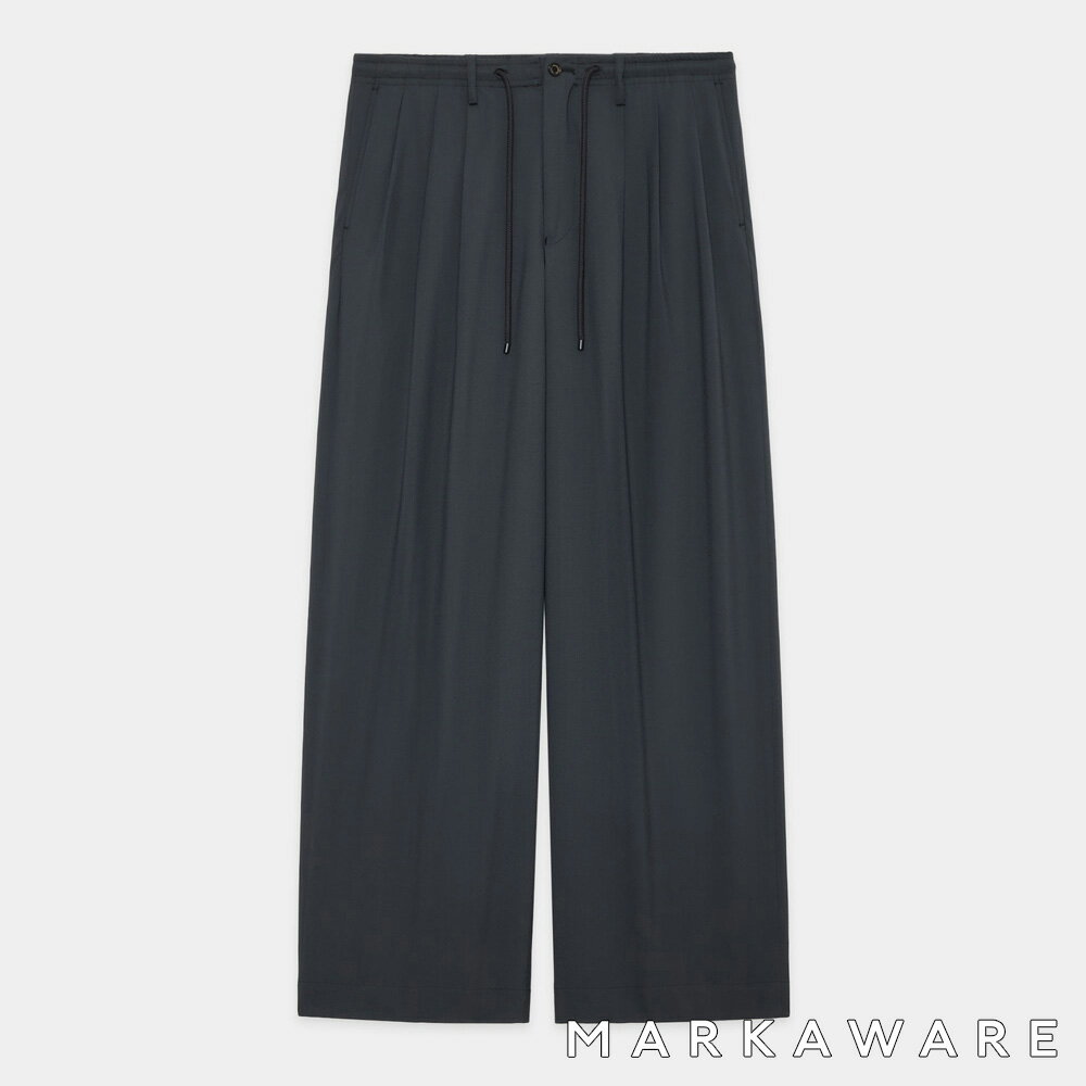 TRIPLE PLEATED EASY TROUSERS - CHARCOAL / オーガニックウール2/80トロピカル - トリプルプリーテッドイージートラウザーズ / A26B04PT02C