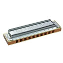 &nbsp; Marine Band 1896 Classic 100年以上の歴史を持つMarine Band Classicは、薄いマウスピース部がパワフルなサウンドに適し、古くからブルースやロックのプレーヤーに愛用され、現在も伝統的な方法で製造されています。ピアウッドボディ。 キー配列（C調） Key Lineup G /A♭ /A /B♭ /B /C /D♭ /D /E♭ /E /F /F# ※この商品は在庫が無い場合、ご注文からお届けまでお時間を頂きます。 ご迷惑をおかけしますが予めご了承下さい。 ※お急ぎの方はお手数ですが、納期をお問い合わせの上ご注文下さいませ。