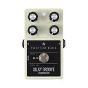 SILKY GROOVE / SG-1C COMPRESSOR シルクのようにスムーズでナチュラルなコンプレッサー SILKY GROOVEは、カスタムシリーズの中で特に評価の高かったSILKY COMPをベースに、ギタリストやベーシストからのご要望が多かったドライミックス回路を搭載したスタンダードモデルです。SILKY COMPのサウンドを継承しながら、機能と使いやすさを向上させました。 新設計のドライミックス回路は、エフェクト音とドライ音を混ぜたとき、別々の音が鳴っているよう聞こえる現象を避けるため、二つの音の位相を考慮し綿密に設計しました。一般的に使われるミックス回路では得られない、ドライ音とエフェクト音が溶け込むように混じり合うサウンドを経験していただけます。 このドライミックス回路によって、ドライ音がゼロの強いコンプレッションが効いたエフェクト音から、ドライ音を混ぜたスピード感と芯のあるサウンドまで幅広いサウンドメイクが可能となりました。 一般的にコンプレッサーは、調整が難しいエフェクターの一つです。SILKY GROOVEは、コンプレッサーの調整を簡単にするために、コンプレッション回路動作の最適化を行いました。「ATTACK」は、入力されたアタック音の強さを調整し、「SUSTAIN」は、コンプレッションのかかりの強さを変えてサスティンを調整します。それぞれがスムーズに変化しますので、好みのセッティングを簡単に見つけることができます。 SILKY GROOVEは、ギター、ベースの持つサウンドキャラクターや演奏時の細かな指のタッチ、ピッキングのニュアンスなど重要な要素を損なう事なく、シルクのようにスムーズで自然なコンプレッションを生み出すことができます。ギターのきらびやかなアルペジオや、キレのあるカッティング、伸びやかなソロプレイ、ベースにおいては粒立ちの整ったボトムを支えるプレイから、跳ねるようなスラップなど、様々な演奏に豊かな表現力を提供します。 特徴 ・コンプレッサー機能の「ATTACK」、「SUSTAIN」 コントロールは、急激な変化を避けるため、調整しやすい緩やかなカーブで設計されています。 ・新設計のドライミックス回路を搭載。ドライ音とエフェクト音のミックス機能で、幅広いサウンドメイクが可能となりました。 ・HTS(Holistic Tonal Solution) 回路を搭載しています。HTS回路は従来のバッファー回路とは異なり、ギターやベースの持つサウンド特性を極限まで引出しながらインピーダンス変換を行い、「高音質」と「低ノイズ」を両立しています。このHTS回路がエフェクトOFF時にもギター、ベースのサウンドの音質劣化を防ぎます。 ・出力信号は、入力信号と同位相で出力していますので、位相反転の心配はありません。 仕様 入力インピーダンス：500kΩ以上 出力負荷インピーダンス：10kΩ以上 コントロール：SUSTAIN、ATTACK、DRY MIX、LEVEL 端子：1/4インチ標準フォーン・ジャック×2(入力、出力)、DC9V入力ジャック(ACアダプター接続用) 電源：DC9V 電池 (9V形006P型)、ACアダプター 消費電流：7mA サイズ：72(W)×115(D)×50(H)mm (フットスイッチやジャック等の突起物含む) 重量：約230g (付属品を含まず) 付属品：取扱説明書、保証書、安全上のご注意、ゴム足×4個 ※この商品は在庫が無い場合、ご注文からお届けまでお時間を頂きます。ご迷惑をおかけしますが予めご了承下さい。 ※お急ぎの方はお手数ですが、納期をお問い合わせの上ご注文下さいませ。 ※ 規格および外観は改良のため予告なく変更する場合があります。