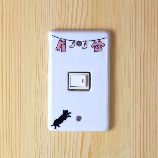 ハングリーキャットスイッチプレート ピンク 専用ネジ2本付き ネコ ペット コンセ...