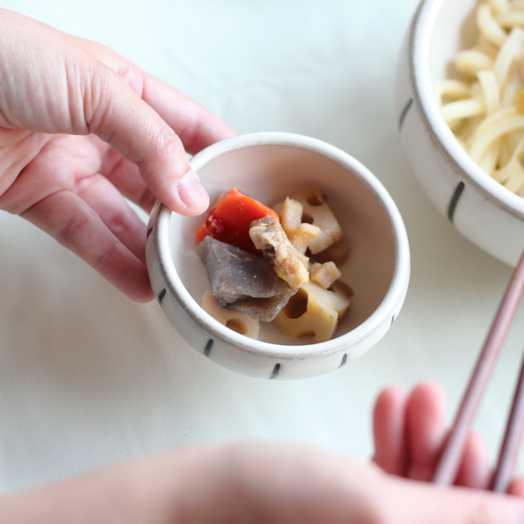 モノクロストライプ 小鉢 9.5cm 日本製 美濃焼 UN型SS 小鉢 小分け鉢 小付け 小器 小椀 まる椀 丸鉢 豆鉢 サラダ鉢 ミニ鉢 ボウル ボール カップ デザートカップ 湯呑み