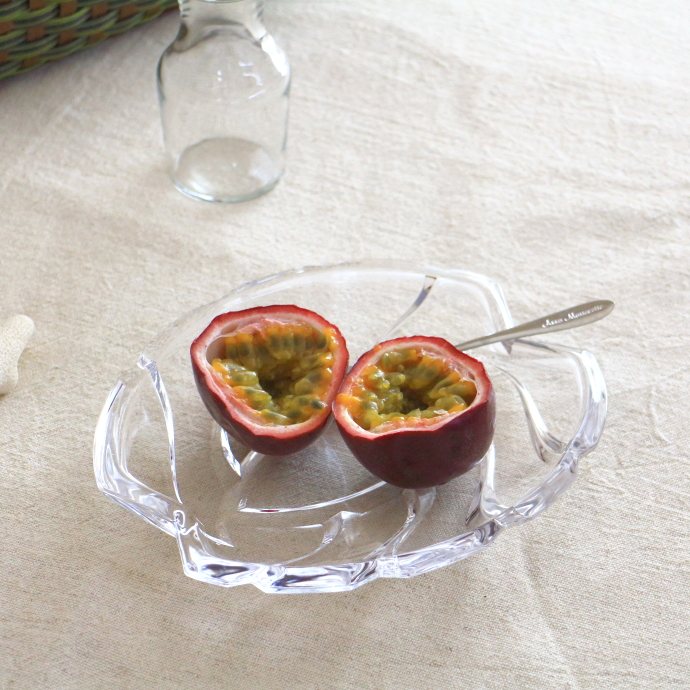 コーデイ ガラスプレート 18.5cm ケーキ皿 ドーナツ皿 中皿 カッティングが美しい プレート イタリアン ガラス カフェ食器 国産 レストラン 訳あり