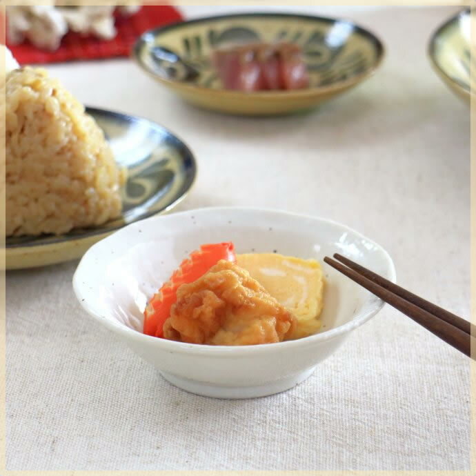 雪粉引 3.3寸浅鉢 素朴で優しい雰囲気が特徴 小鉢 鉢 器 煮物鉢 小付け 付け出し 一品料理 和食器 国産 美濃焼 訳あり