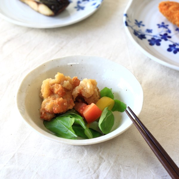 雪粉引 フルーツボール 素朴で優しい雰囲気が特徴 小鉢 小椀 シンプル カフェ食器 国産 美濃焼 訳あり