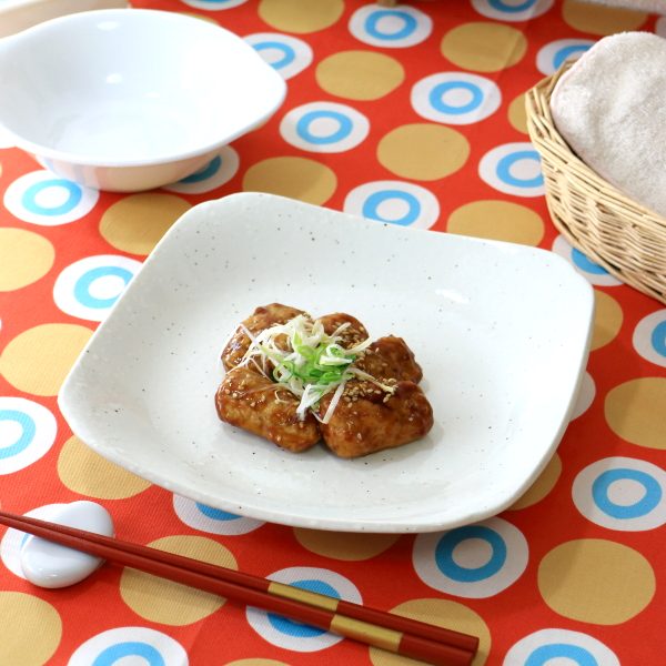 雪粉引 8寸スクエアプレート 素朴で優しい雰囲気が特徴 主食プレート 大きめ角皿 和食器 カフェ食器 国産 美濃焼 訳あり