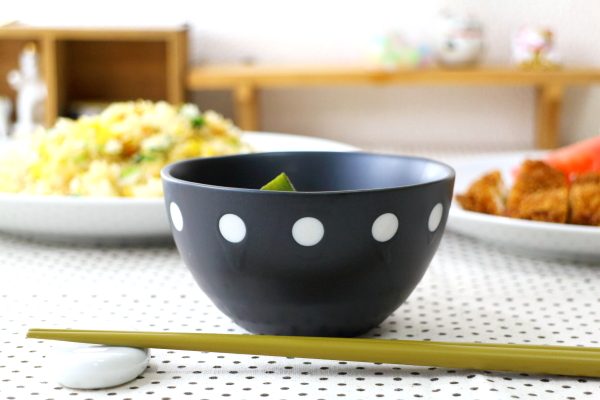 おそろい鉢 ドット黒 飯碗11cm 4柄4サイズよりお選び下さい 深鉢 茶碗 ご飯 お椀 小鉢 国産 美濃焼 訳あり