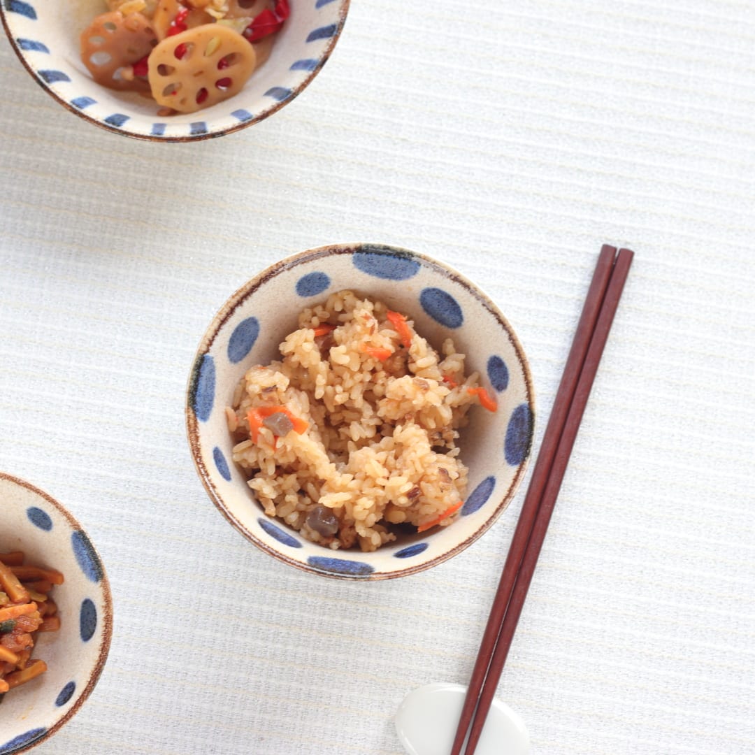 ぱいかじの星 大き目飯椀 13cm 日本製 美濃焼 4.0丼 飯碗 ご飯 お椀 ご飯茶碗 茶わん ちゃわん ライス お茶碗 椀 ミニ丼 沖縄食器 やちむん風 南国 食器 うつわ 器 皿 お皿
